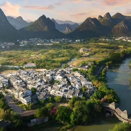 Serene Vale Inn Guilin-Free One Way Pick Up Service To High-Speed Railway Station For 2 Nights Exterior photo
