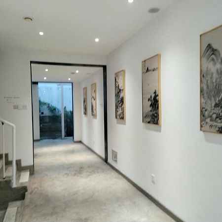 Serene Vale Inn Guilin-Free One Way Pick Up Service To High-Speed Railway Station For 2 Nights Exterior photo