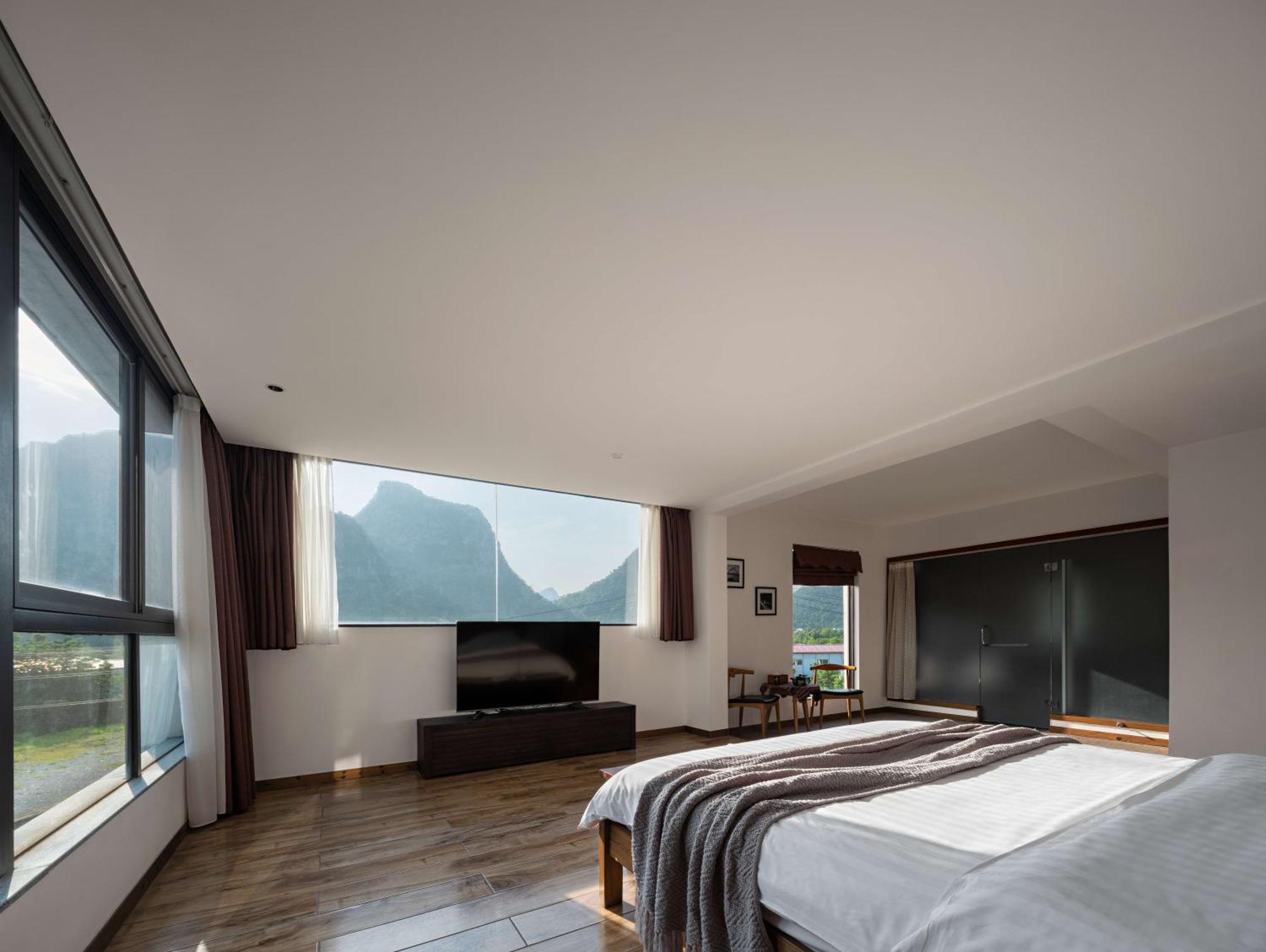 Serene Vale Inn Guilin-Free One Way Pick Up Service To High-Speed Railway Station For 2 Nights Exterior photo