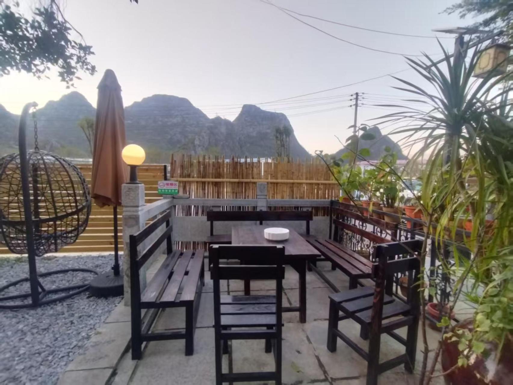 Serene Vale Inn Guilin-Free One Way Pick Up Service To High-Speed Railway Station For 2 Nights Exterior photo